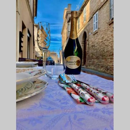 Apartament La Grotta - Casa Con Grotta Sotterranea Monterubbiano Zewnętrze zdjęcie